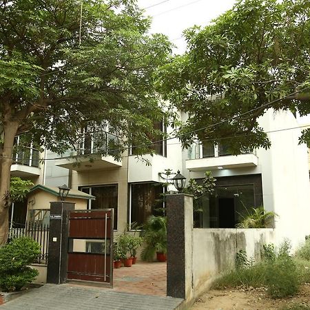 Imperial Apartment Fortis Gurgaon Exterior foto